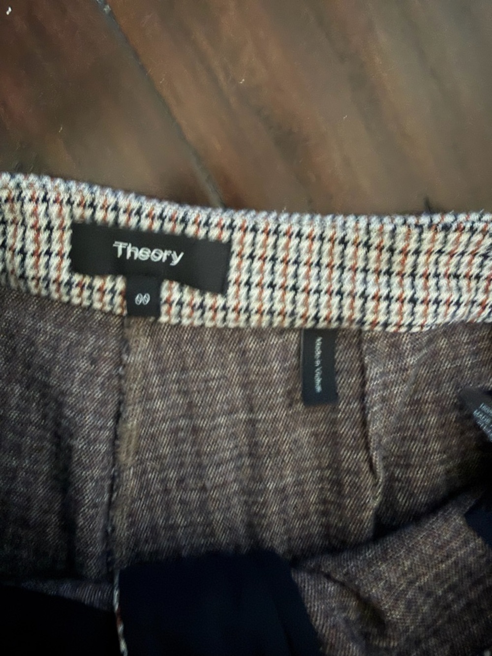 Theory Cropped Houndstooth Pull-On Trousers - Black/White 00 - Picture 7 of 7
